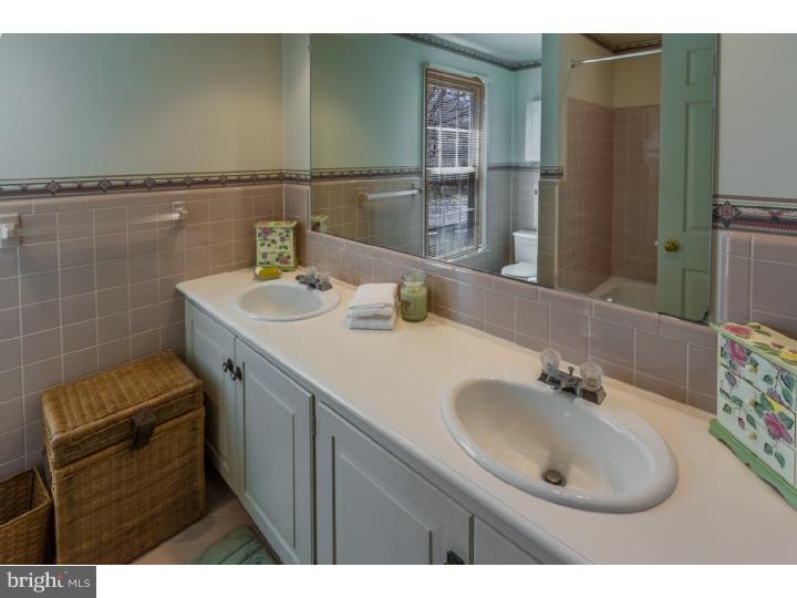 525 Bartram Road Moorestown, NJ 08057 - Photo 14 of 25