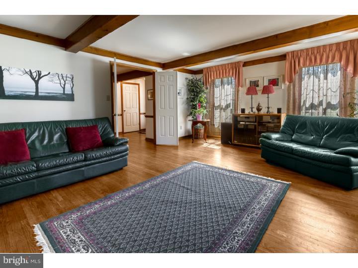 525 Bartram Road Moorestown, NJ 08057 - Photo 5 of 25