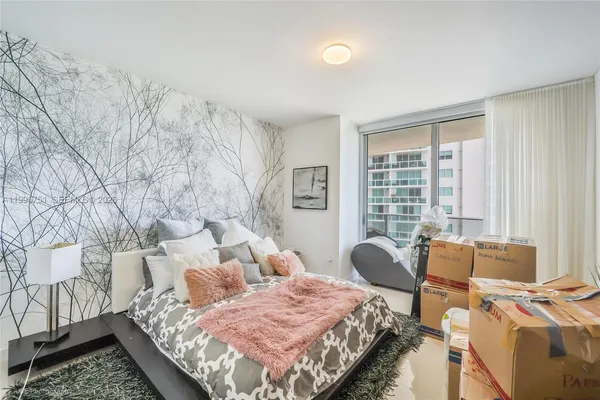 $12,000 | Edgewater, Miami, FL 33132