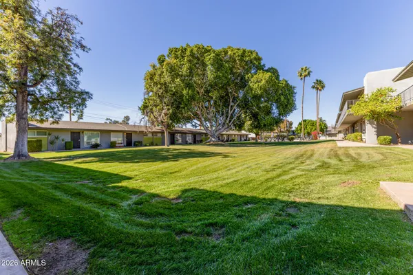 $1,500 | 7141 North 16th Street, Unit 234, Phoenix, AZ 85020
