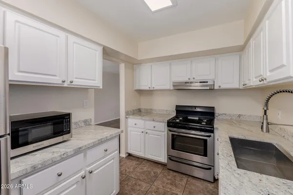 $1,500 | 7141 North 16th Street, Unit 234, Phoenix, AZ 85020