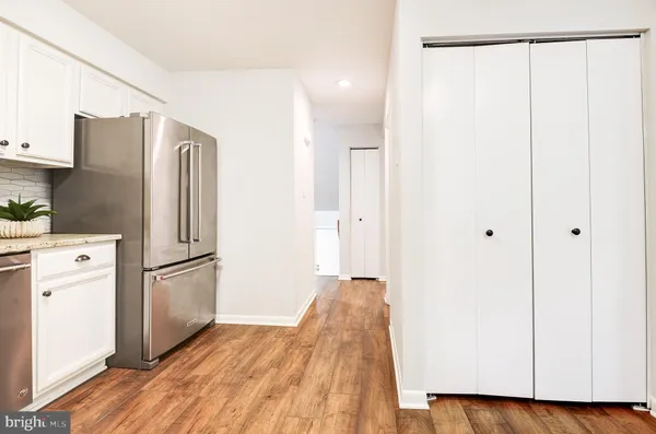 $895,000 | 1944 Lakeport Way, Reston, VA 20191