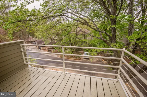 $895,000 | 1944 Lakeport Way, Reston, VA 20191