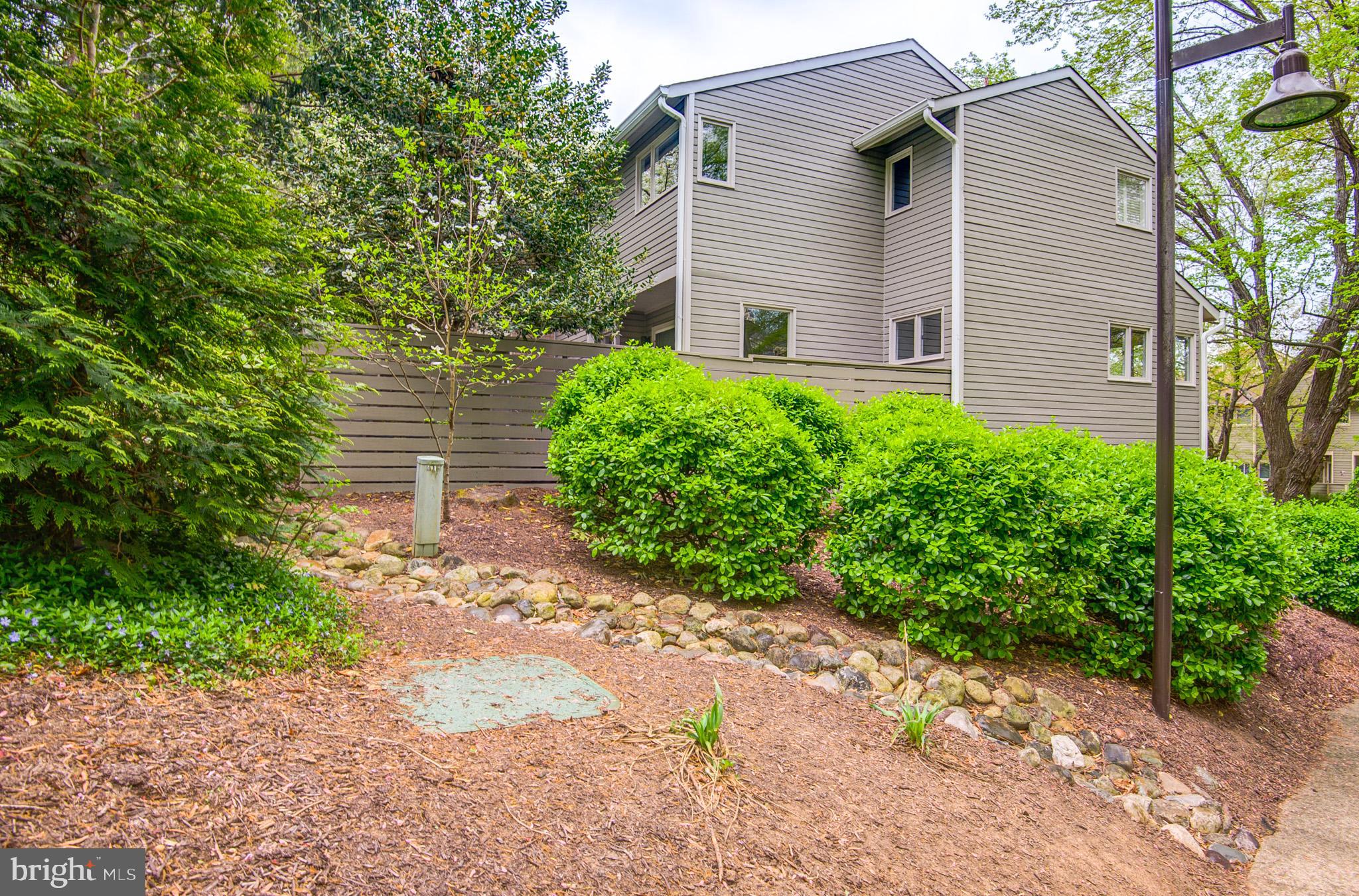 1944 Lakeport Way Reston, VA 20191 - Photo 38 of 51