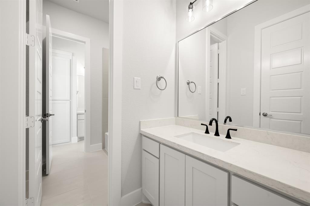 131 Adilynn Trail Venus, TX 76084 - Photo 29 of 40 18_131 Adilynn- Bathroom-2