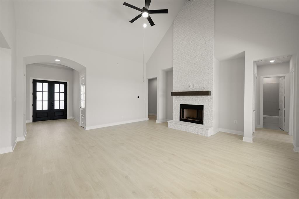 131 Adilynn Trail Venus, TX 76084 - Photo 9 of 40 7_131 Adilynn- Living Room-1