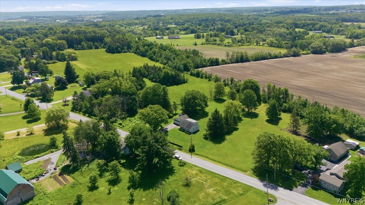 3643 Eckhardt Road Hamburg, NY 14075 - Photo 2 of 33