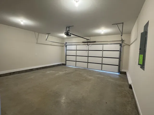 $2,500 | 360 Piedmont Court, Clarksville, TN 37043