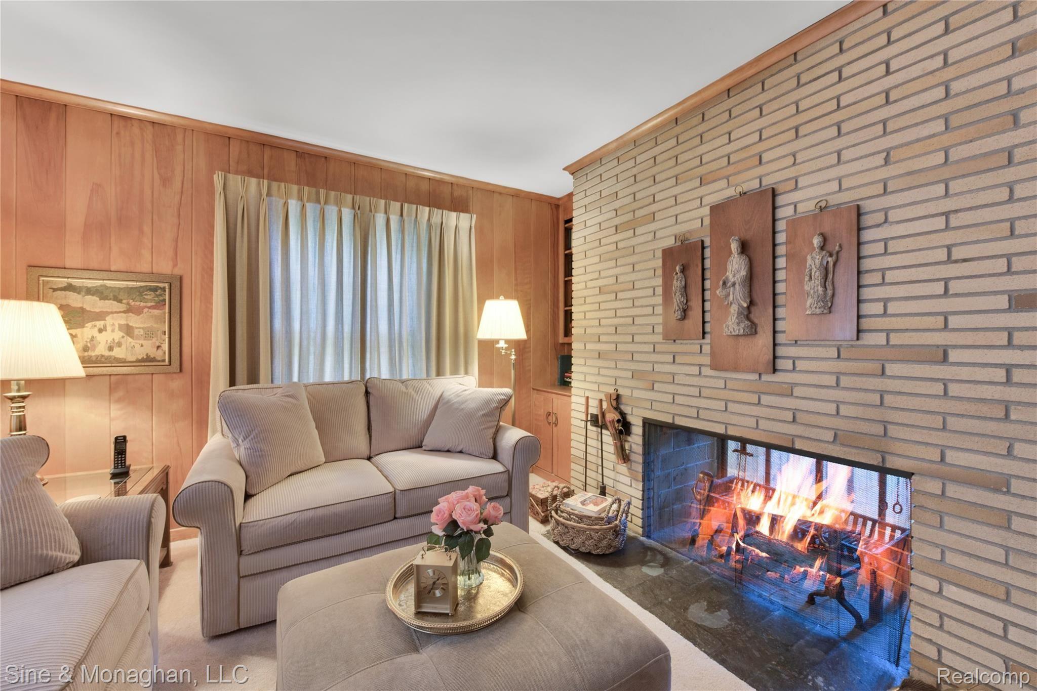 588 Pemberton Road Grosse Pointe, MI 48230 - Photo 19 of 29 588 Pemberton - HD Drone Photography-28.jpg