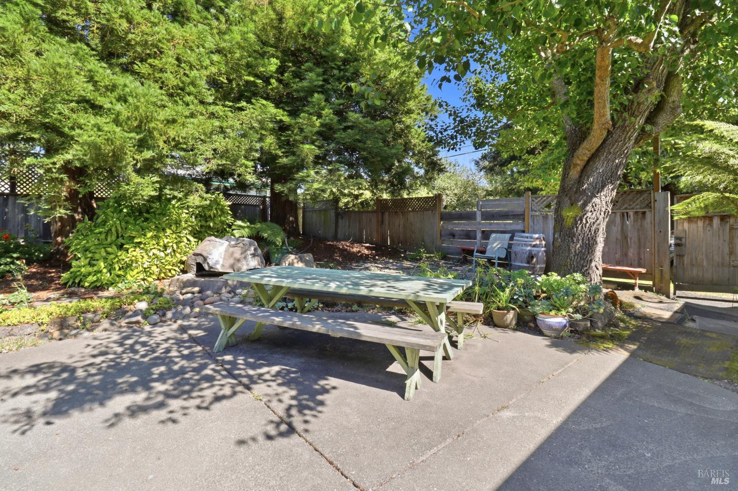 4270 Roblar Road Petaluma, CA 94952 - Photo 30 of 38