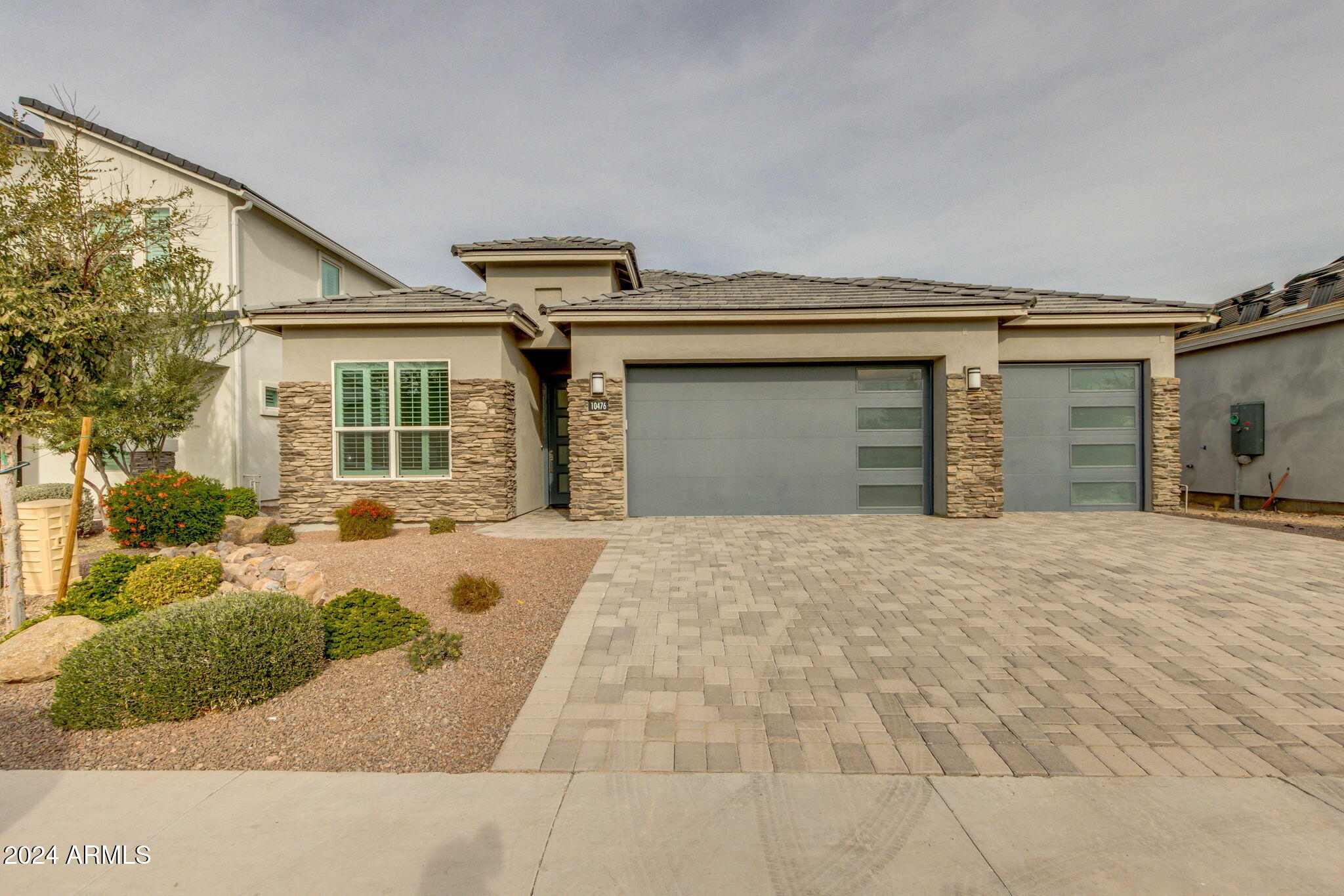 1-web-or-mls-10476 w harmony ln -1