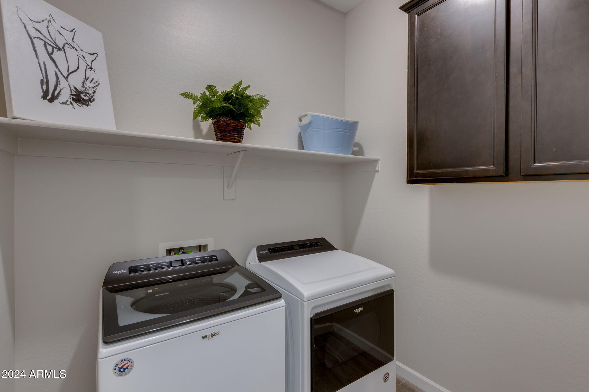 10476 West Harmony Lane Peoria, AZ 85382 - Photo 12 of 41 12-web-or-mls-10476 w harmony ln -12