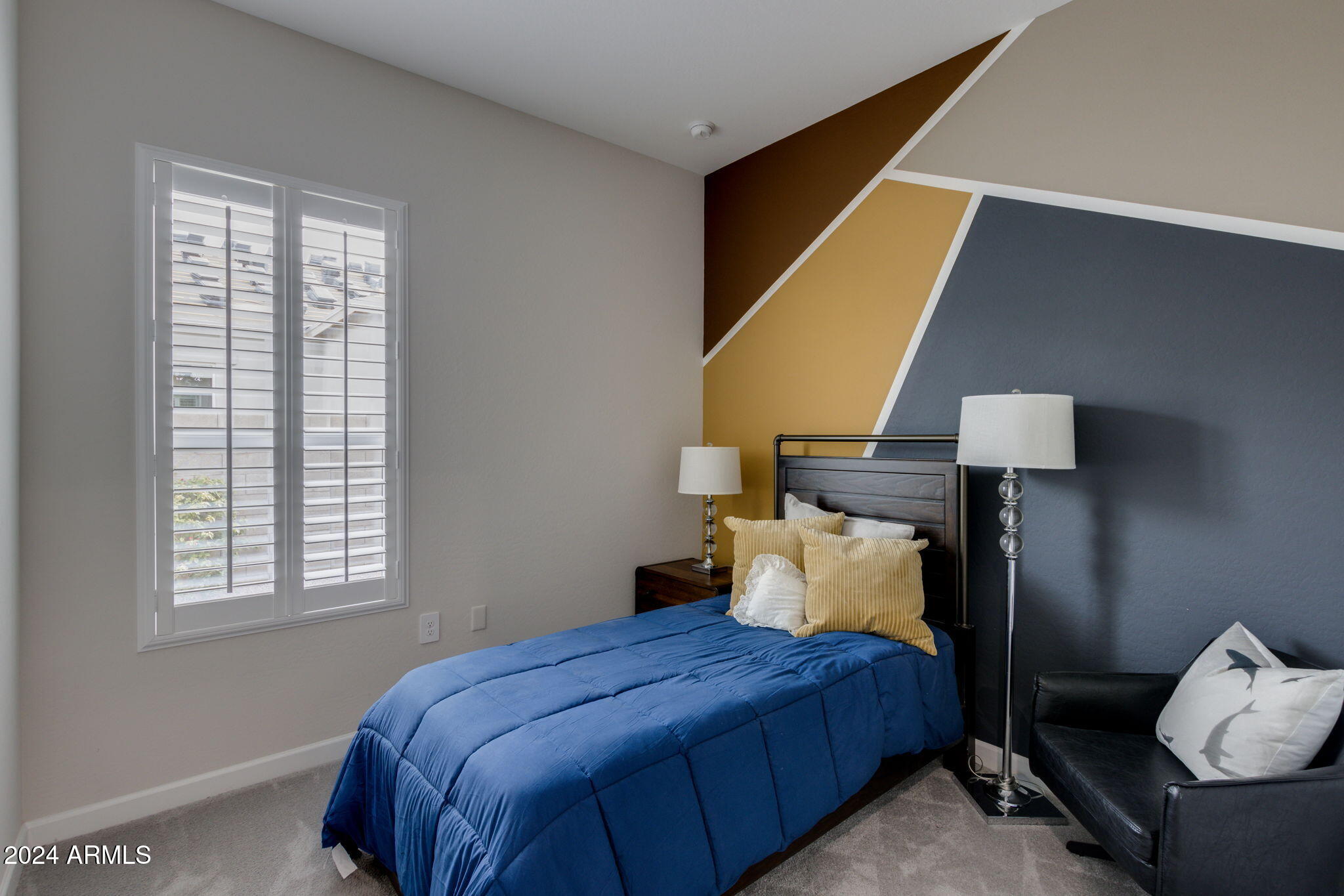 10476 West Harmony Lane Peoria, AZ 85382 - Photo 13 of 41 13-web-or-mls-10476 w harmony ln -13