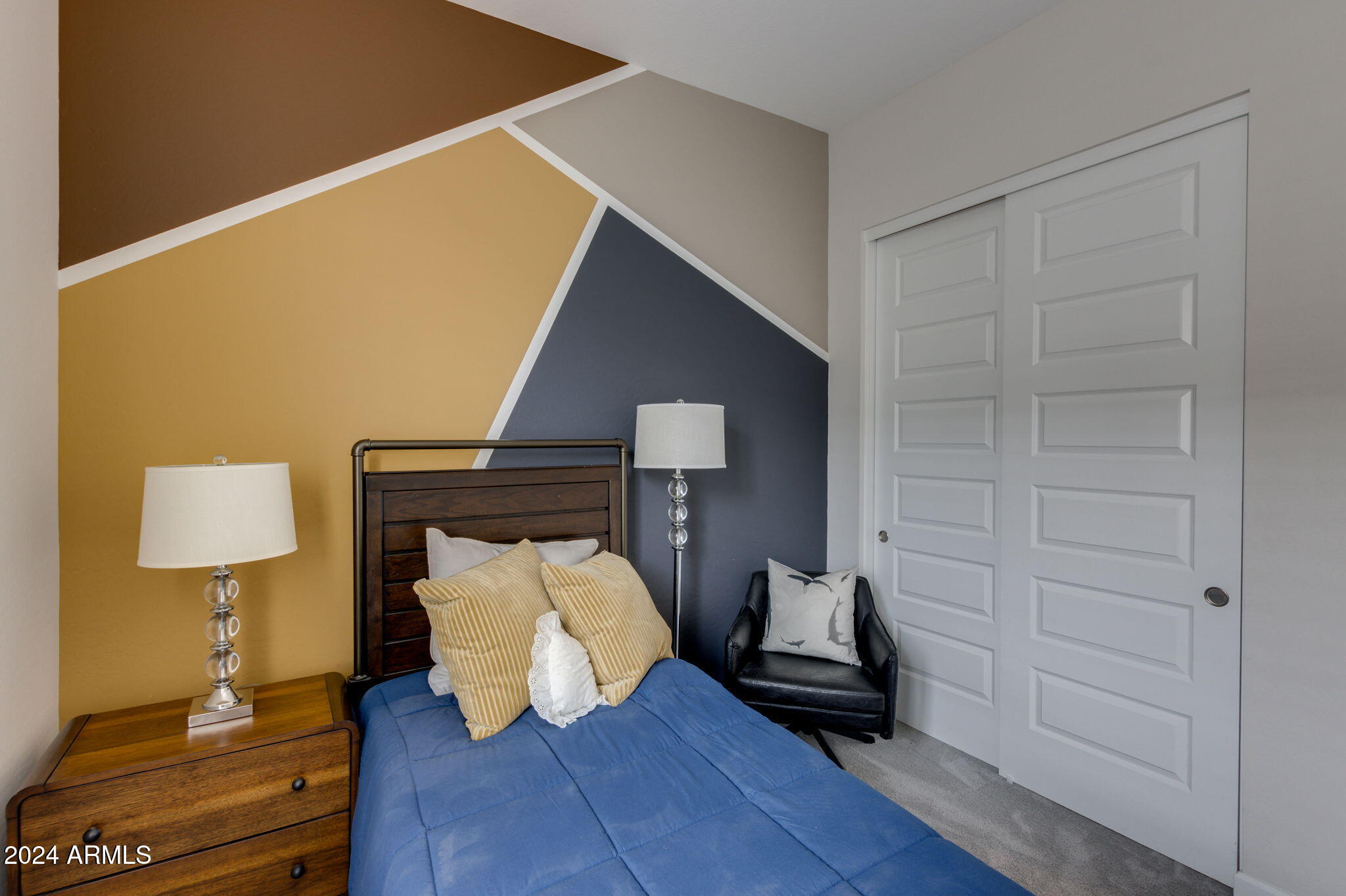 10476 West Harmony Lane Peoria, AZ 85382 - Photo 14 of 41 14-web-or-mls-10476 w harmony ln -14