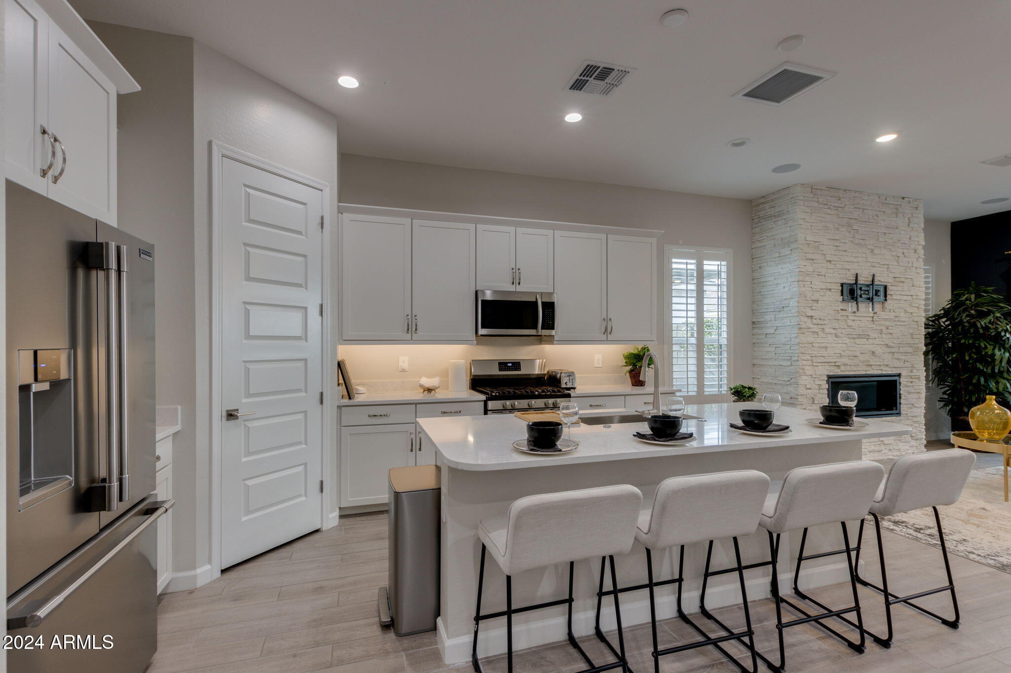 10476 West Harmony Lane Peoria, AZ 85382 - Photo 20 of 41 20-web-or-mls-10476 w harmony ln -20