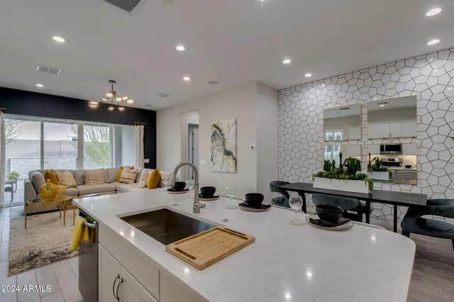 $3,000 | 10476 West Harmony Lane, Peoria, AZ 85382