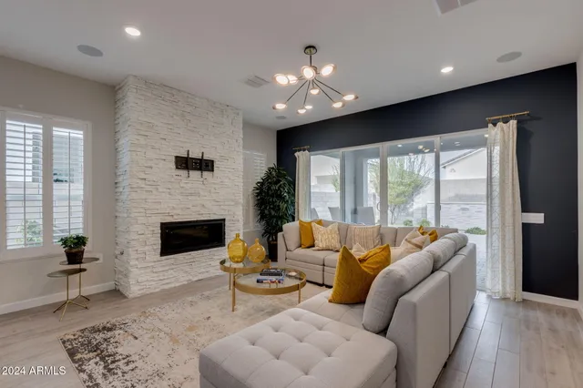 $3,000 | 10476 West Harmony Lane, Peoria, AZ 85382