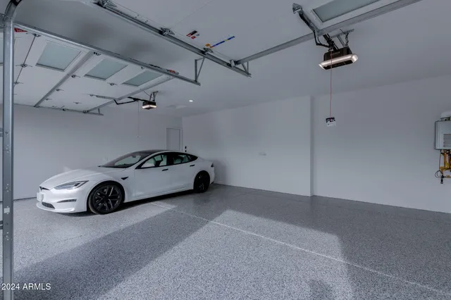 $3,000 | 10476 West Harmony Lane, Peoria, AZ 85382