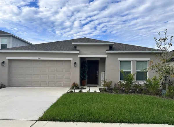 $2,600 | 1951 Rosewood Circle, Lakeland, FL 33810