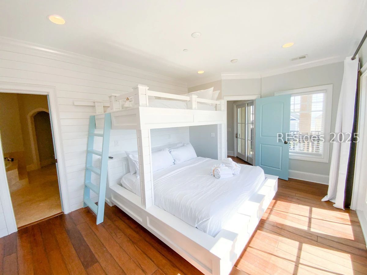 1 Collier Beach Road Hilton Head Island, SC 29928 - Photo 23 of 32