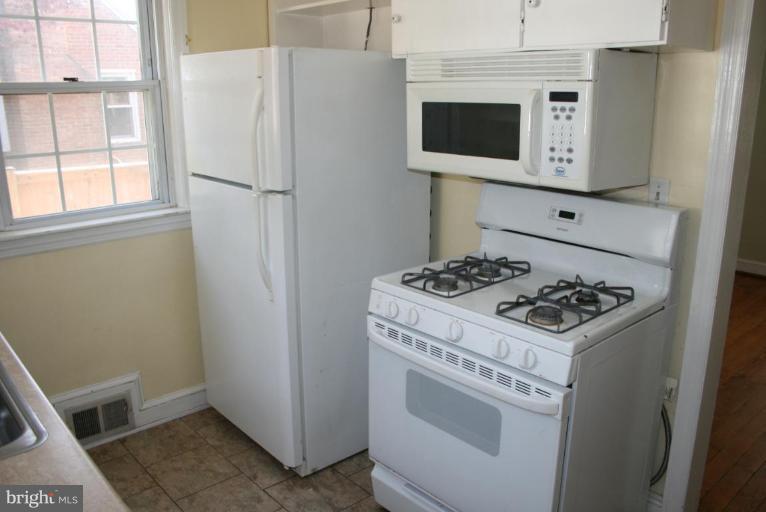 4608 Fordham Road College Park, MD 20740 - Photo 11 of 18 Kitchen