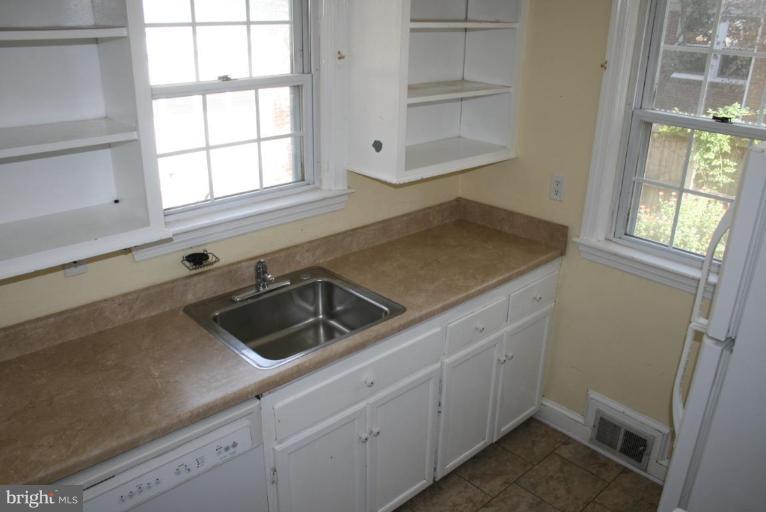 4608 Fordham Road College Park, MD 20740 - Photo 13 of 18 Kitchen #3