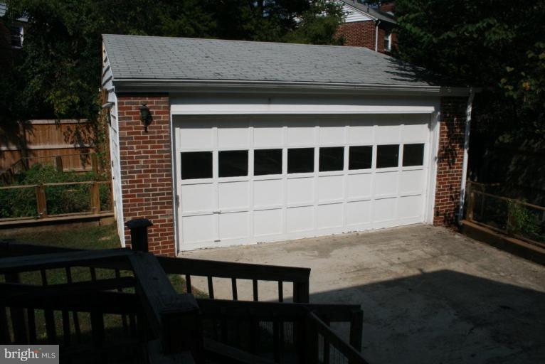 4608 Fordham Road College Park, MD 20740 - Photo 4 of 18 Garage 1