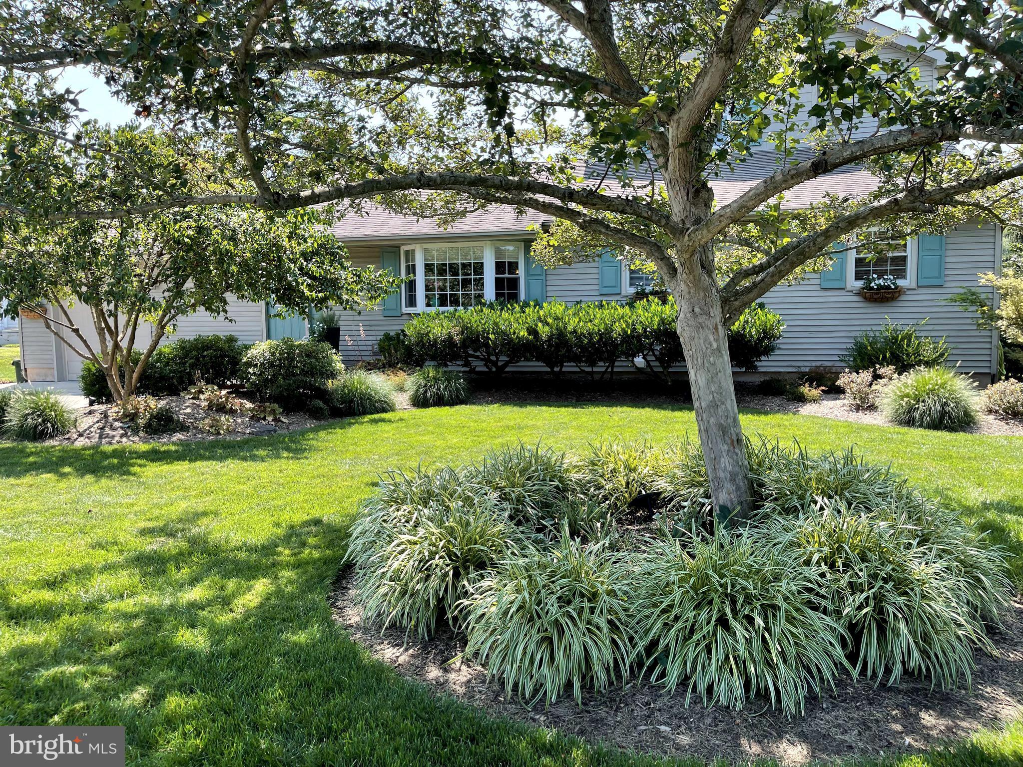 49 Running Brook Road Trenton, NJ 08638 - Photo 3 of 86 Front