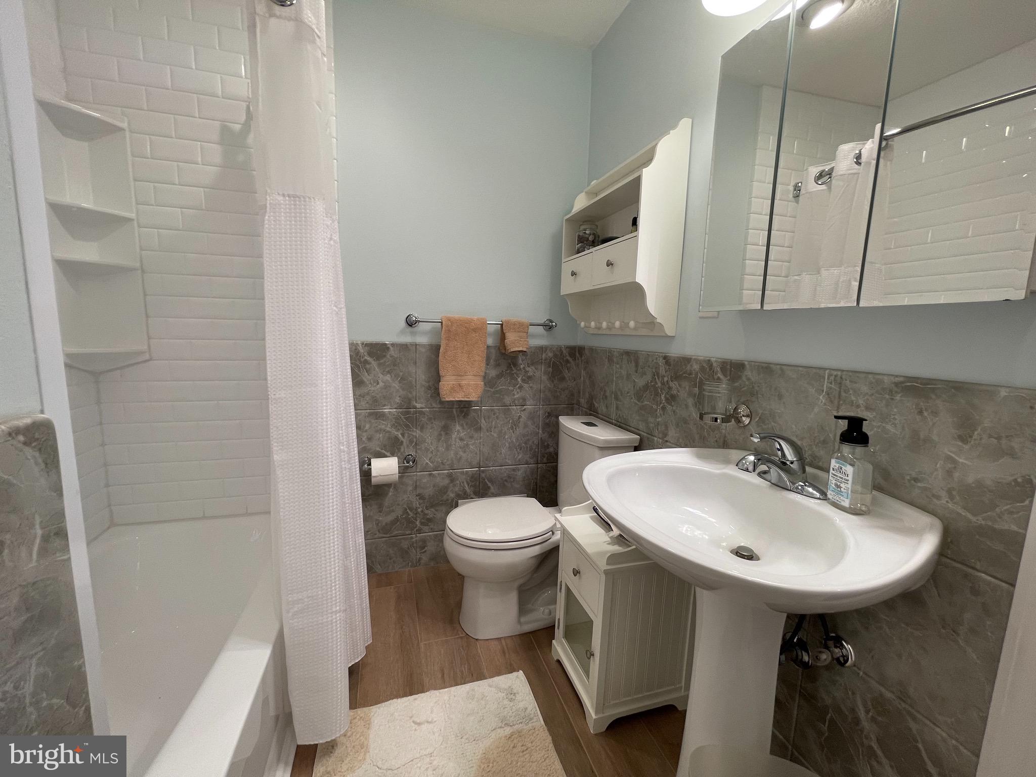 49 Running Brook Road Trenton, NJ 08638 - Photo 44 of 86 Bathroom 3