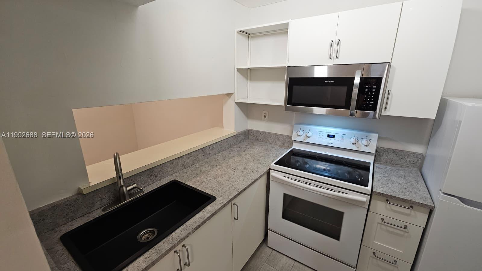 5720 Southwest 5th Street, Unit 3 Miami, FL 33144 - Photo 13 of 24 Photo 13