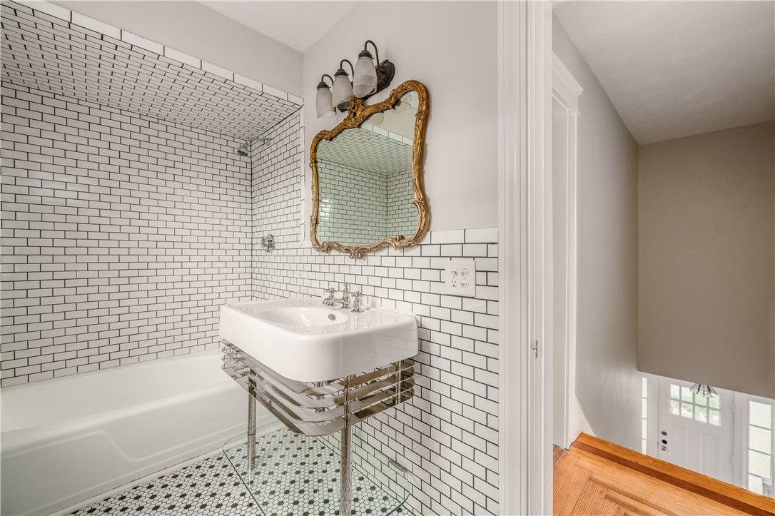 52 Forbes Street Providence, RI 02908 - Photo 24 of 40