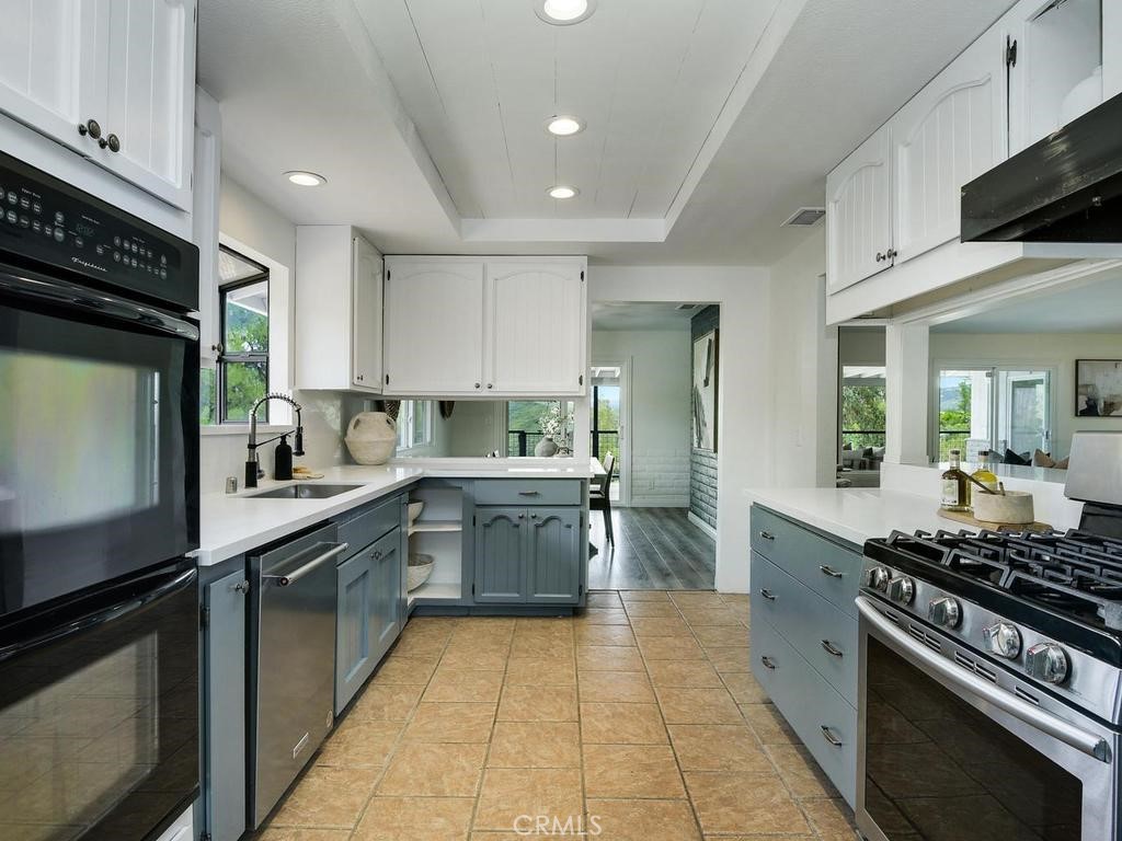 2302 Via Dieguenos Alpine, CA 91901 - Photo 11 of 58