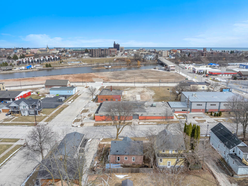 526 North 13th Street Sheboygan, WI 53081 - Photo 26 of 31 Aerial Backyard
