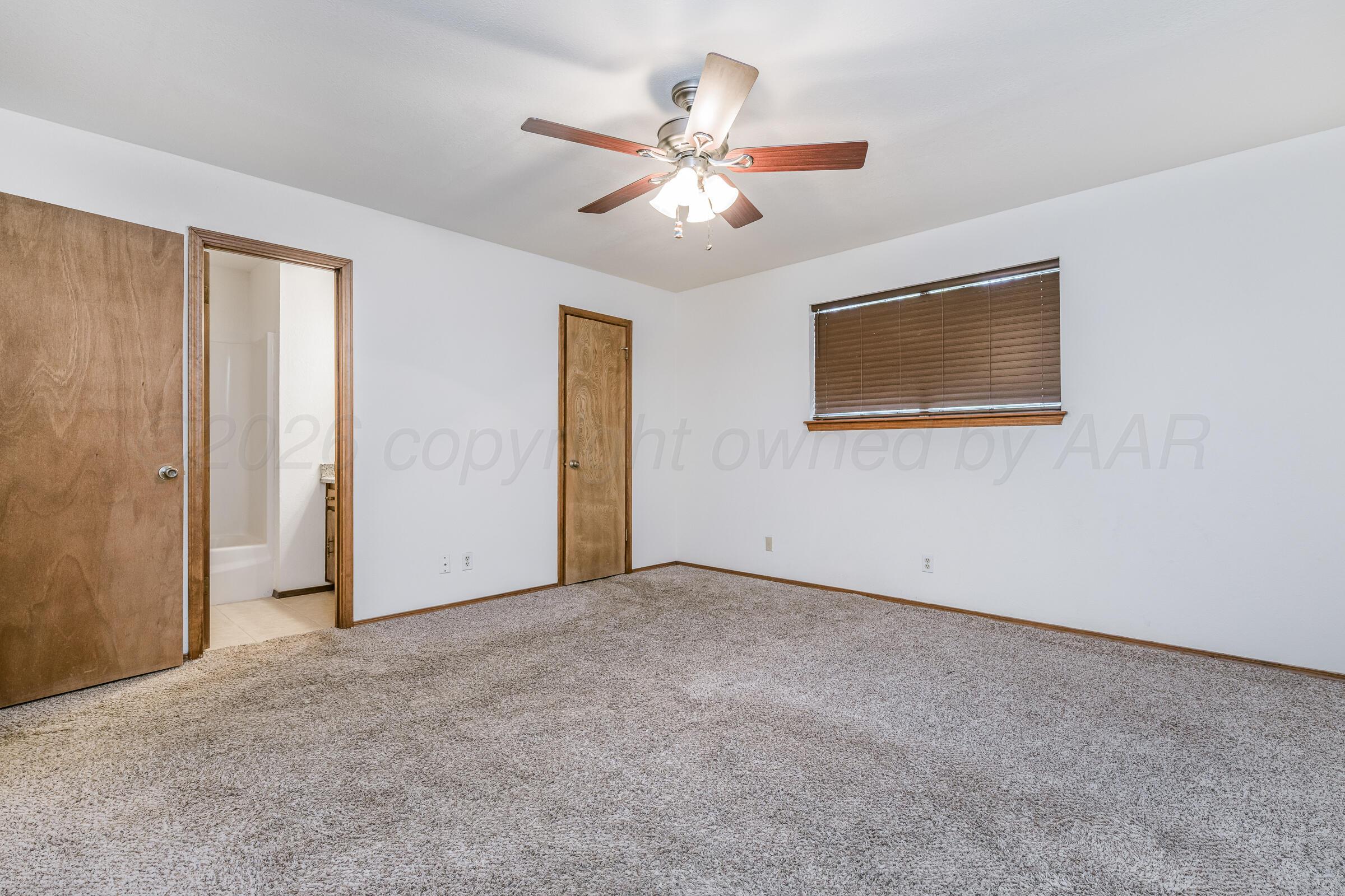 5305-5301 Raindrop Lane Amarillo, TX 79110 - Photo 8 of 19 5307 Raindrop Ln 15
