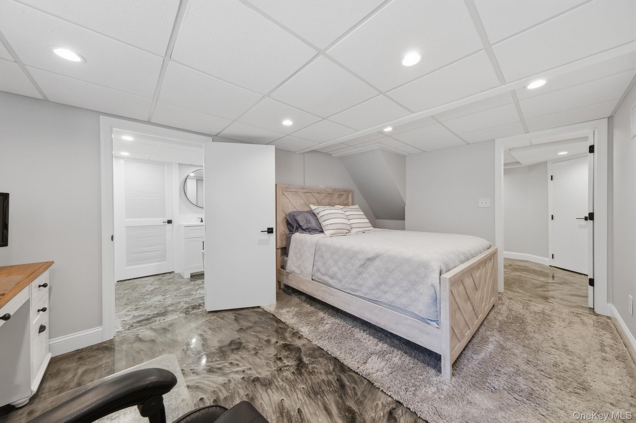 30 Landing Meadow Road Smithtown, NY 11787 - Photo 30 of 50