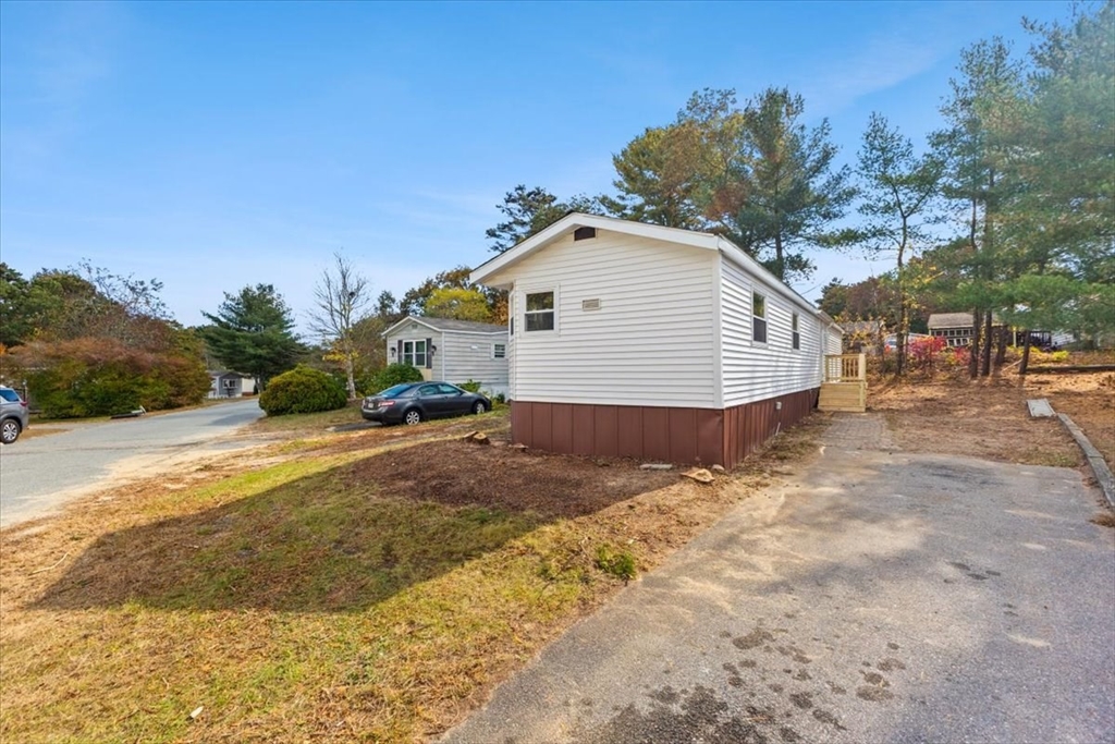 5 Marks Way Carver, MA 02330 - Photo 4 of 23