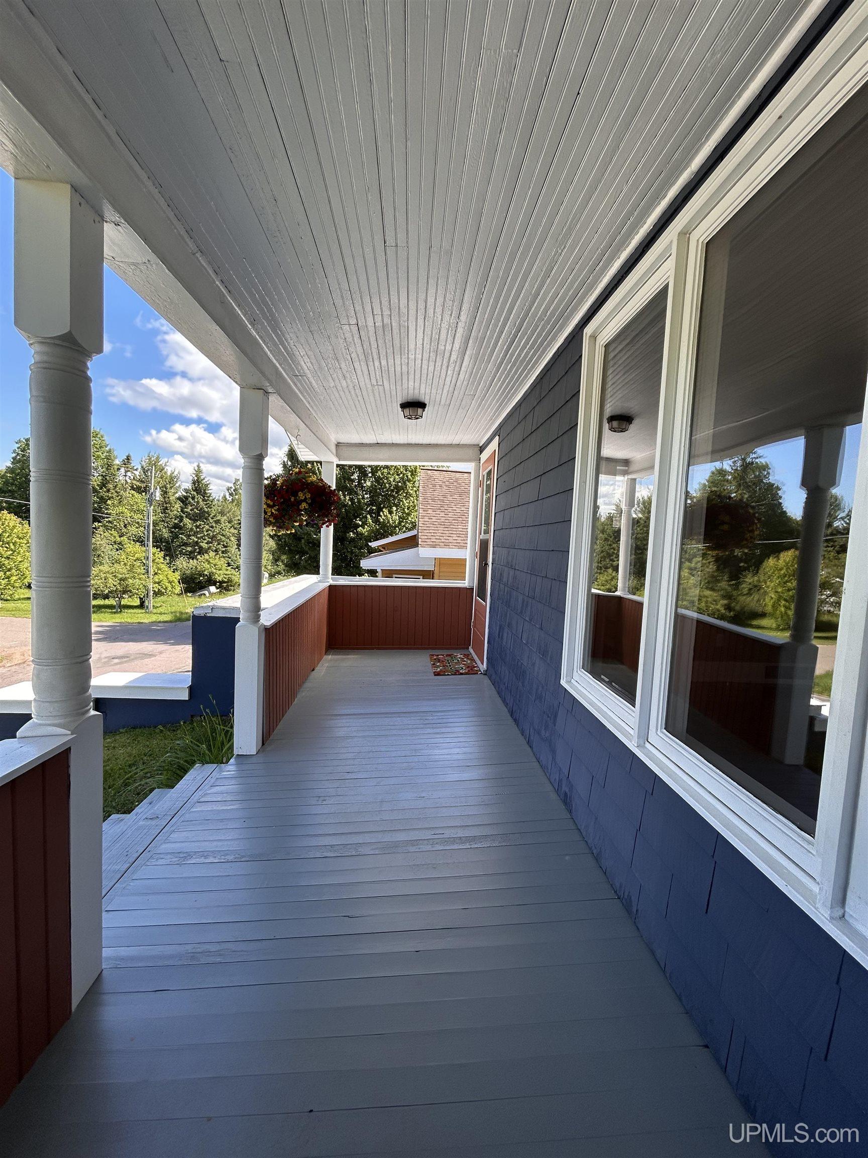 250 Steel Street Ishpeming, MI 49849 - Photo 5 of 38