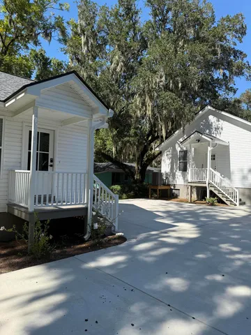 $499,500 | 677-679 State Rd S-10-384, Johns Island, SC 29455