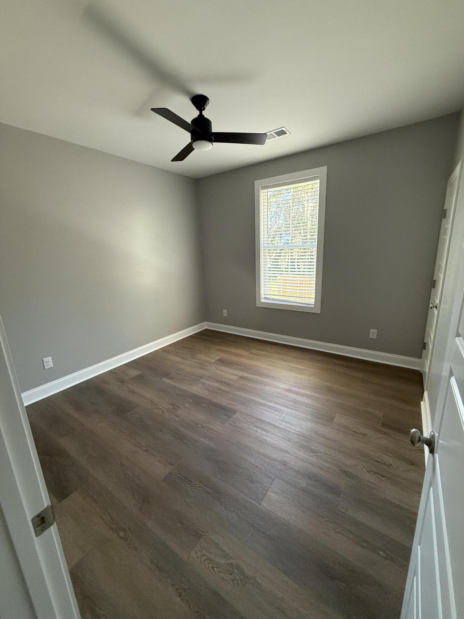 677-679 State Rd S-10-384 Johns Island, SC 29455 - Photo 17 of 32 IMG_1365