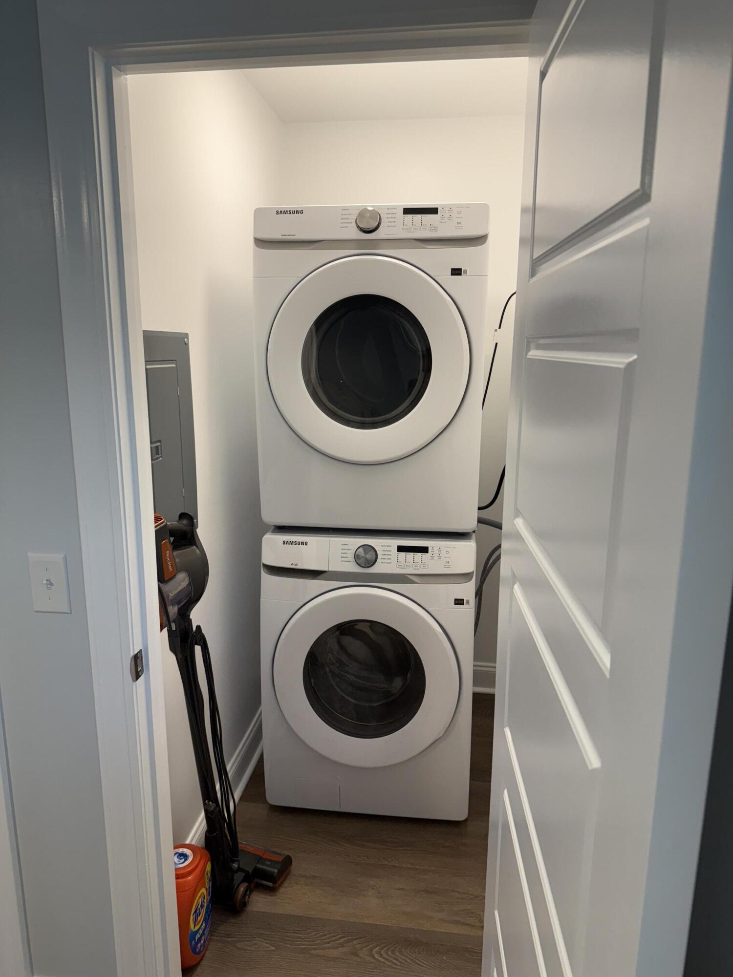 677-679 State Rd S-10-384 Johns Island, SC 29455 - Photo 29 of 32 IMG_1346