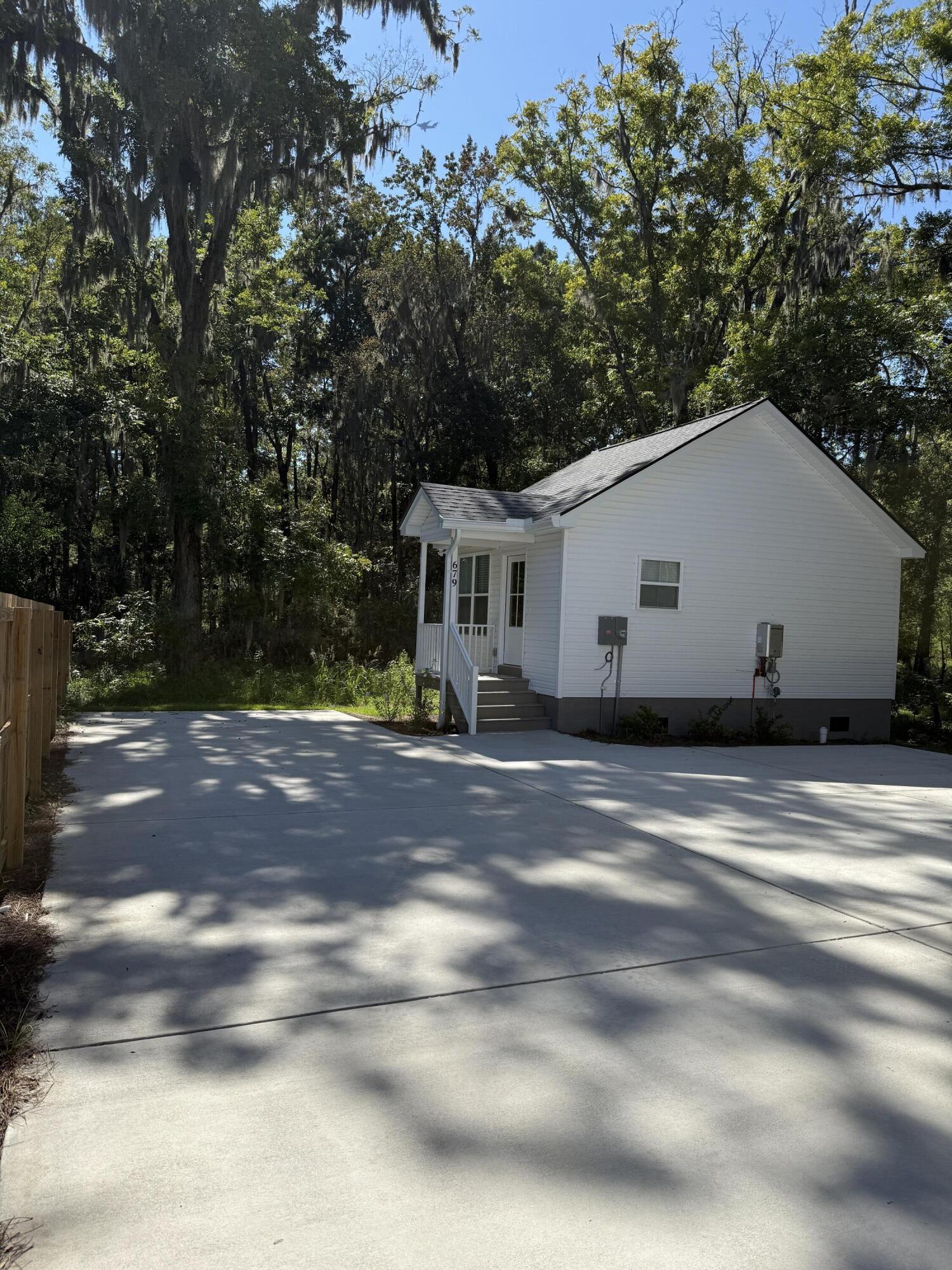 677-679 State Rd S-10-384 Johns Island, SC 29455 - Photo 6 of 32 IMG_1334