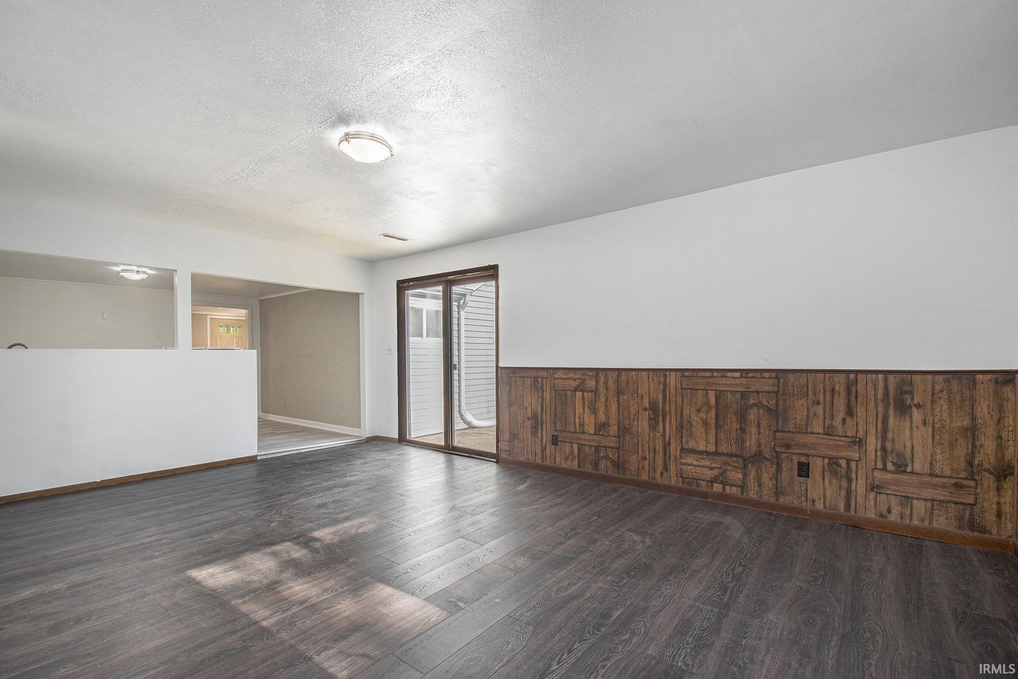59276 Mayflower Road South Bend, IN 46619 - Photo 13 of 26 Gallery Image 13