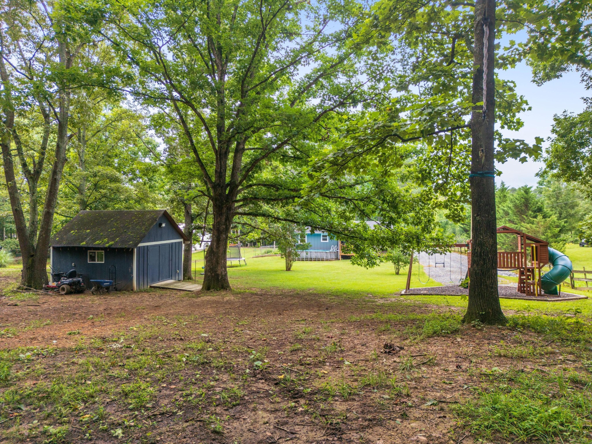 408 Carson Road Southeast Cleveland, TN 37323 - Photo 9 of 33