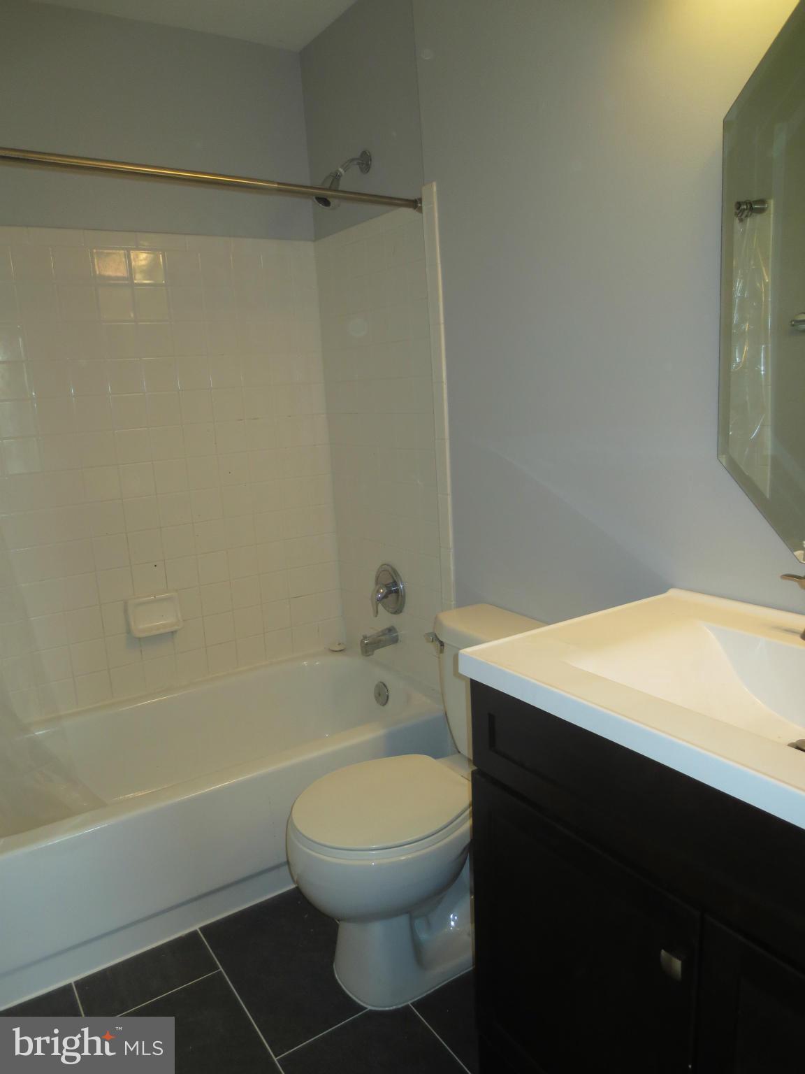 43550 Blacksmith Square Ashburn, VA 20147 - Photo 18 of 26 Bath