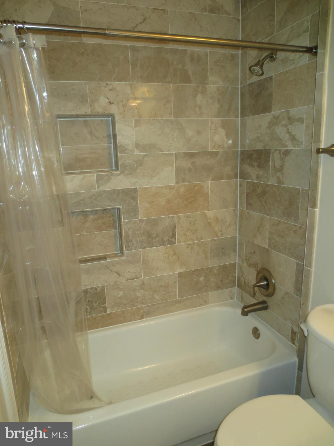 43550 Blacksmith Square Ashburn, VA 20147 - Photo 20 of 26 Bath