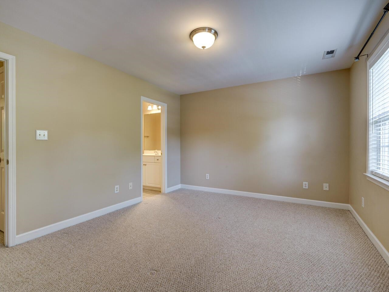 844 Horton Road, Unit 40 Durham, NC 27704 - Photo 15 of 19 2nd Bedroom