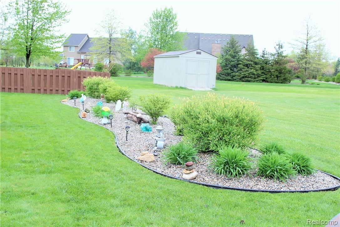 36090 Willow Road New Boston, MI 48164 - Photo 47 of 49 IMG_9862.JPG