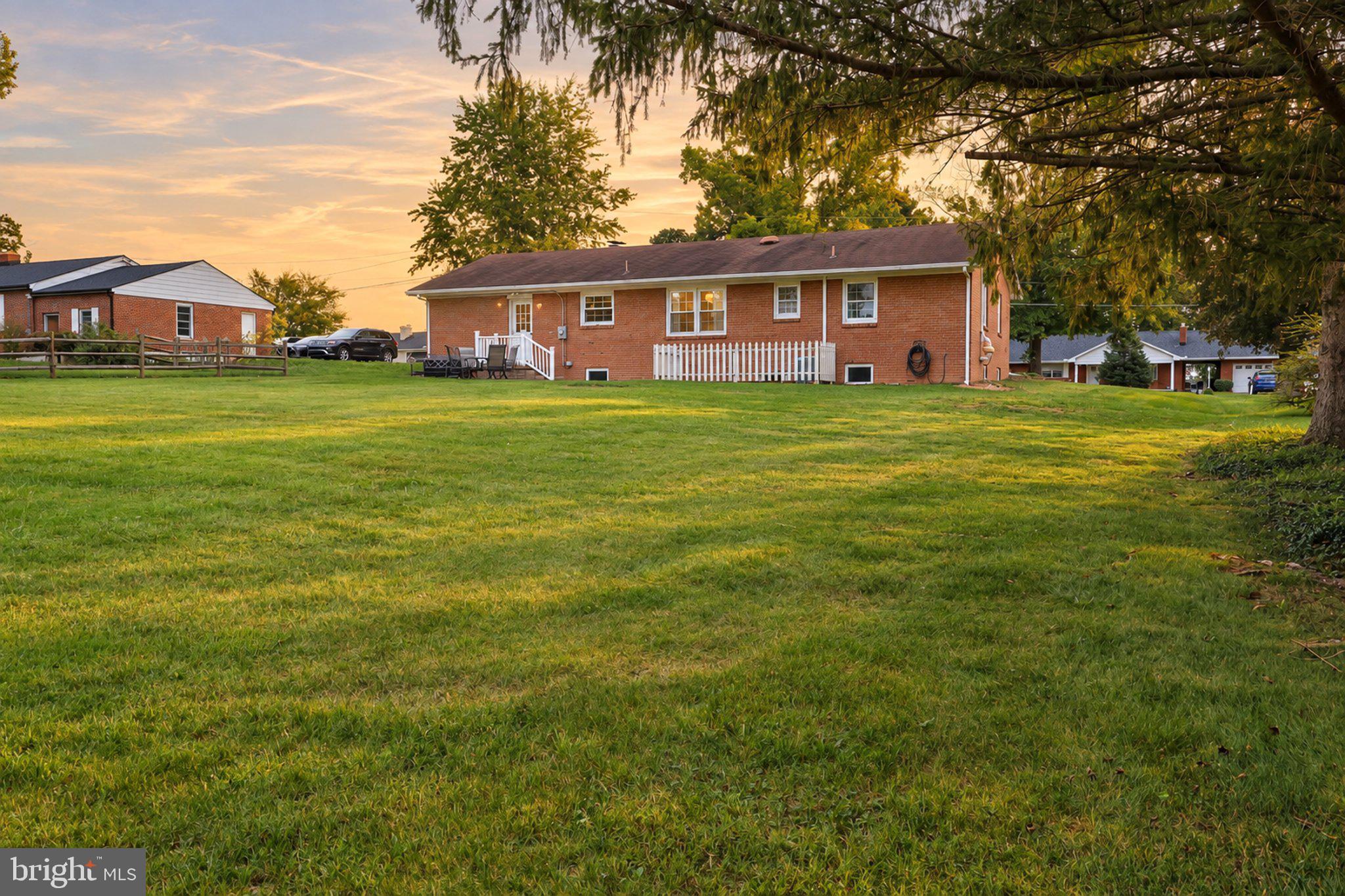 12526 Ashton Road Clear Spring, MD 21722 - Photo 5 of 33 Gallery Image 5