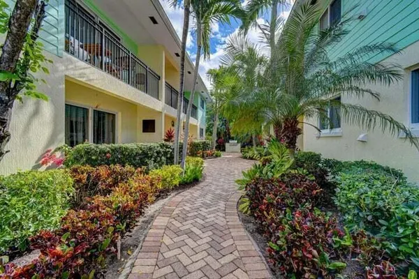 $3,495 | 45 Southeast 7th Avenue, Unit 8, Delray Beach, FL 33483