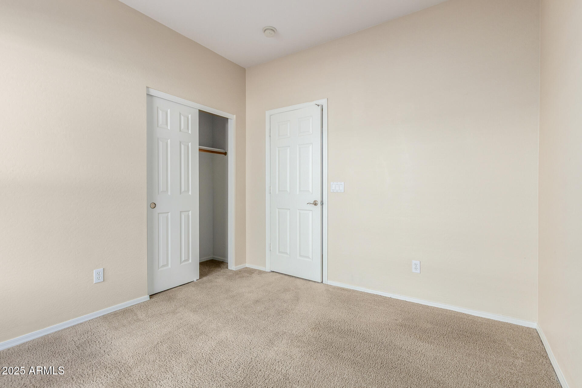 4480 South Marble Street Gilbert, AZ 85297 - Photo 18 of 26 a view of an empty room